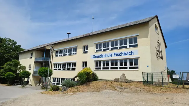 Schule Fischbach